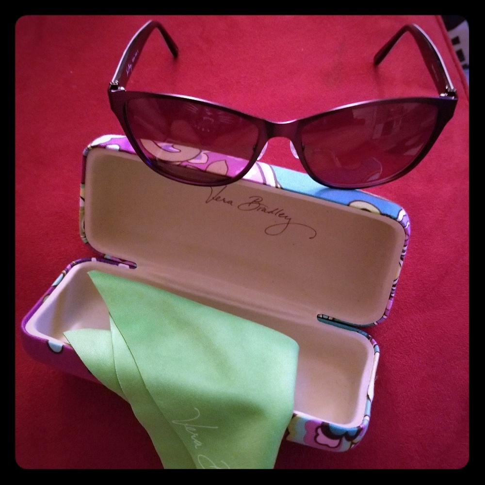 Vera Bradley "Heather" Sunglasses w/case